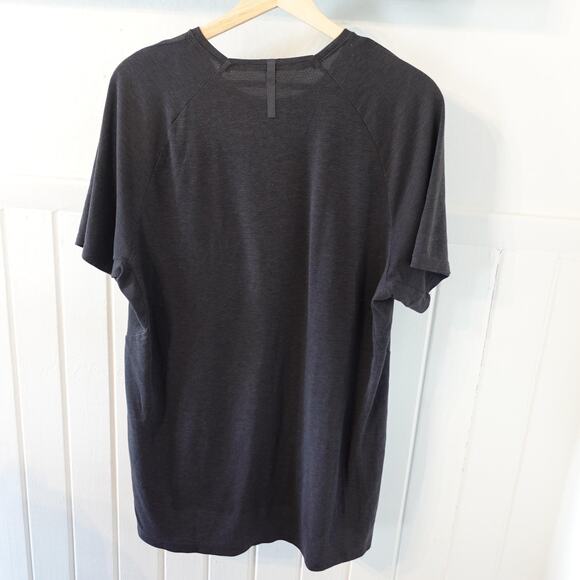Lululemon Shirt Mens Large Dark Gray Better Every Day Short Sleeve Athletic Vent - Picture 2 of 9